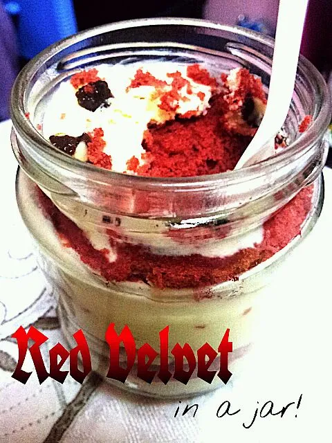 Red velvet in a jar!|Azlina Ahmadさん