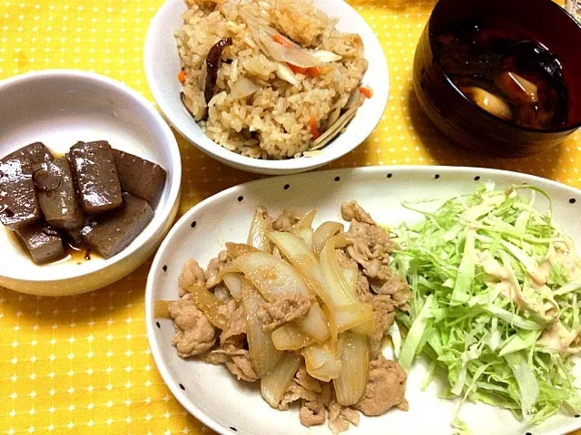 生姜焼き,きのこたっぷり炊き込み御飯,コンニャクのピリ辛炒め,あおさのお味噌汁|♡よっしー♡さん