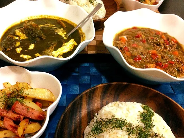 Snapdishの料理写真:キーマカレー・ほうれん草カレー・じゃがベーコンのアンチョビ炒め|じゅんさん