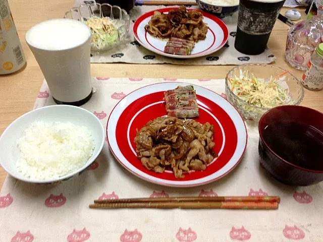 Snapdishの料理写真:生姜焼き定食|あかりさん