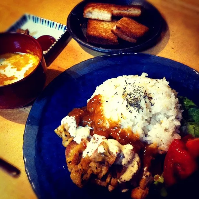 ガーリックライス♡チキンの構想焼きカレークリームソース♡エピパン♡パンプキンスープ♡|ゆみゆみさん