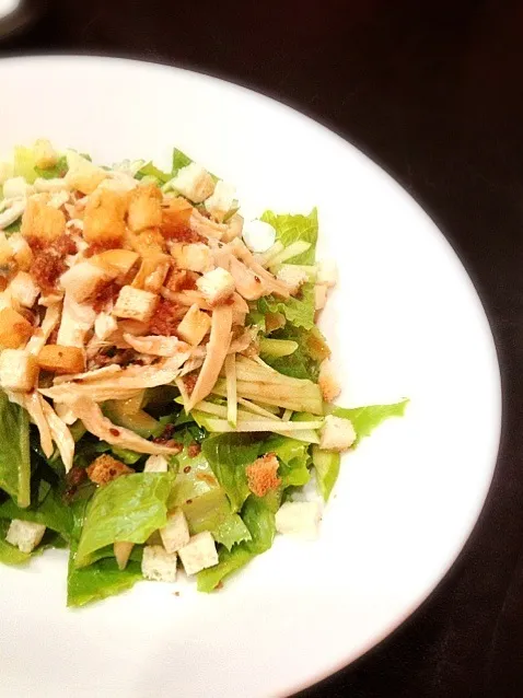 Cesar salad with super yummy salad seasoning|PhUnGさん