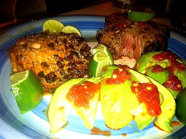 travis. salmon, steak, and avocados.|bailey mcdowellさん