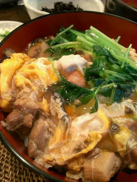 地鶏玉子の親子丼|めぐまいろさん