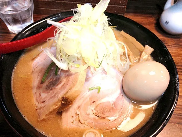 Snapdishの料理写真:身体の芯から温まる味噌ラーメン@花田|juneshunさん