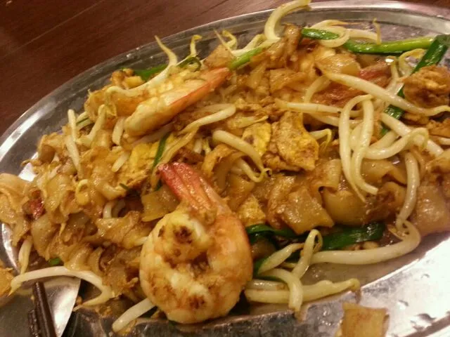 Snapdishの料理写真:penang char kway teow|sim siew yingさん