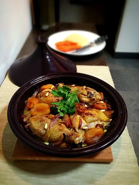 Snapdishの料理写真:Chicken tagine with apricot and pine nuts /carrot with honey/couscous|rick chanさん