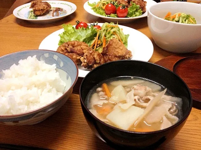 鶏のからあげ定食*豚汁|ひかるんさん