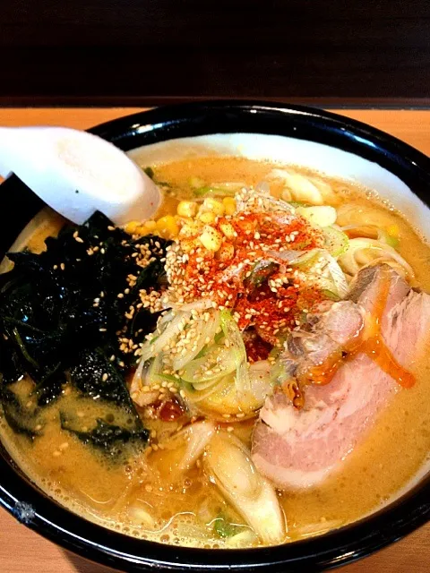 Snapdishの料理写真:ネギ味噌ラーメン  生姜風味のチョット濃いめのお味だよ～( ´ ▽ ` )ﾉ|ふんつこさんさん