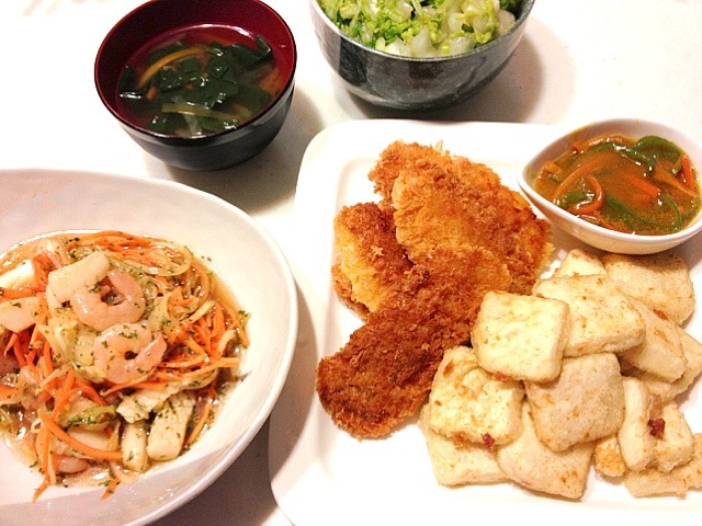 白身魚と豆腐のカレー風味あんかけ添え エビとイカのマリネ ほうれん草のコンソメスープ 白菜の即席漬け Konoha Snapdish スナップディッシュ Id A9rjha