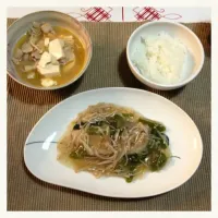 Snapdishの料理写真:ぶりのあんかけ、豚キム豆腐|juMMMpCoさん