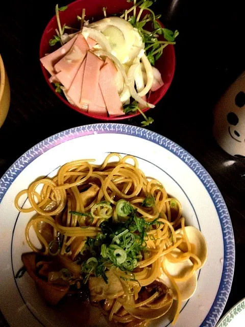 はまぐりとエリンギの和風パスタ＆豆苗と玉ねぎのサラダ|ちなっちゃんさん