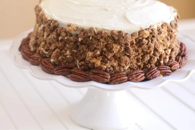 Pumpkin Carrot Cake with Candied Pecans|zina jacksonさん