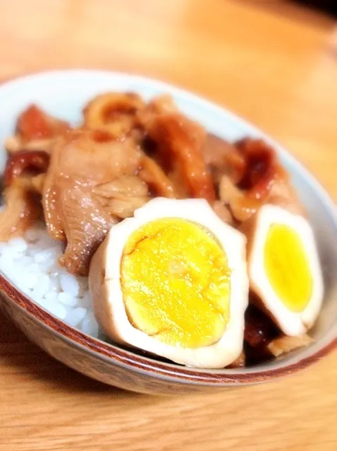 ♡鶏の照り焼き丼•煮卵のせ♡|♡♡♡ルン♡♡♡さん