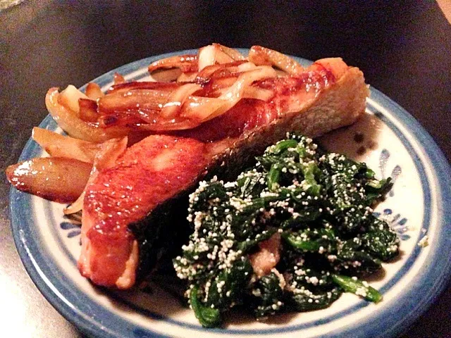 鮭と玉ねぎの炒め物＆ほうれん草のたらこ和え|Cさん