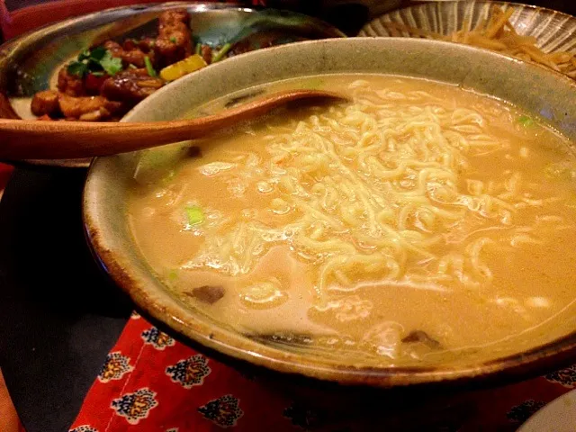 おでん出汁のラーメン|タモさんさん