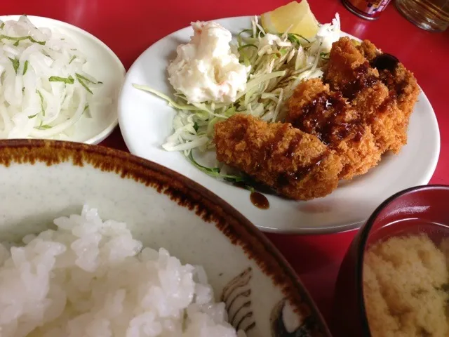 本日の定食「カキフライ定食」|Taka Suzukiさん