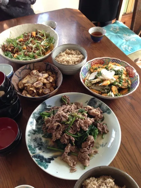 今日の茶葉料理Part３！牛肉の茶ぶ茶ぶサラダ。ボリューミーかつアッサリで、あっという間に無くなってしまいました-_-b|keiichiさん