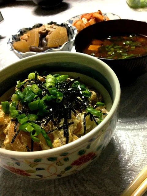 玉ねぎだけの玉子丼|ちーこさん