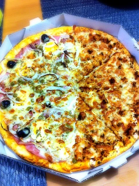 Pizza  Portuguesa e Frango com Catupiry.....|lucia inoueさん