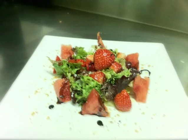 Strawberry watermelon salad|miguel castro alconさん