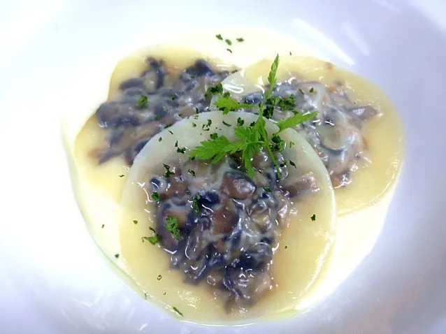 mushroom & truffle ravioli|willzさん