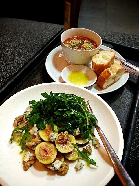 Salad of fig,gorgonzola,walnut and arugula.  Tomato and bread soup|rick chanさん