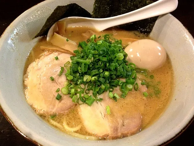 Most popular ramen shop in tokyo|Maiさん