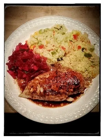 Chicken, couscous & beetroot salad|Generaalさん