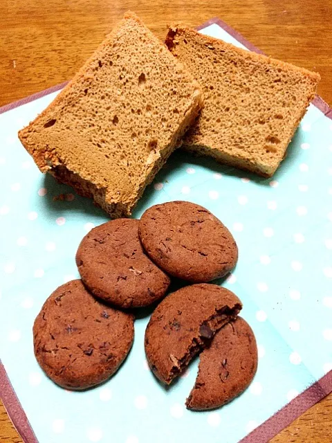 カントリーマアム風クッキーとコーヒーシフォンケーキ|りぃぴさん