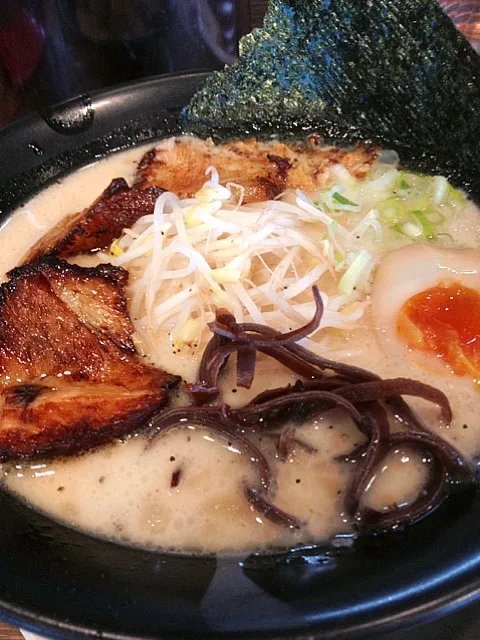 仏跳麺の、ばり豚麺|たつやさん