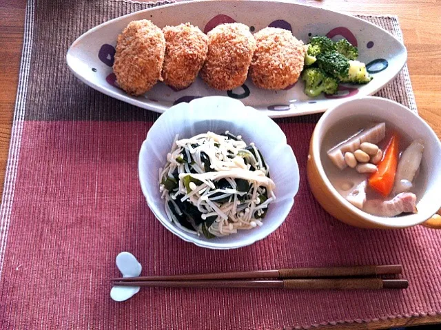 コロッケ エノキとワカメの酢の物 和風ポトフ|古賀愛さん