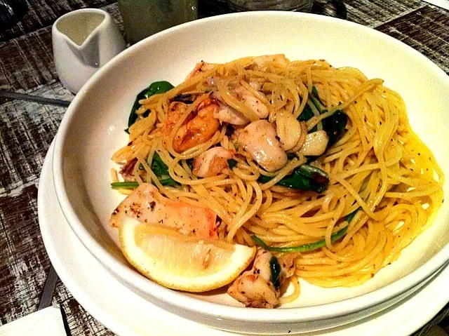 Charcoal grilled seafood spaghetti|Cindy Chanさん