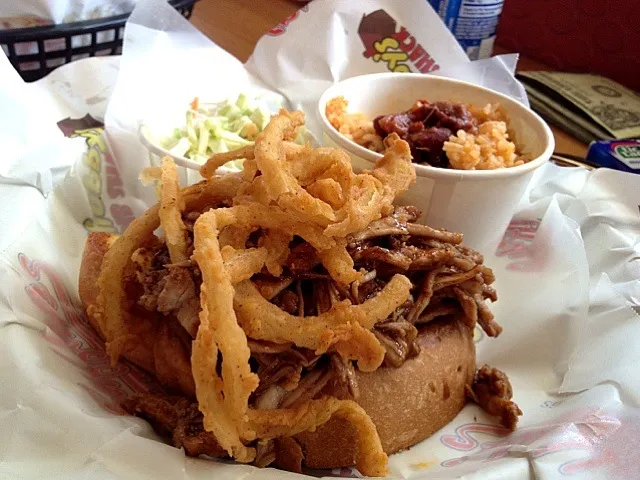 BBQ Pork with Onion Rings|Crystal Ramosさん