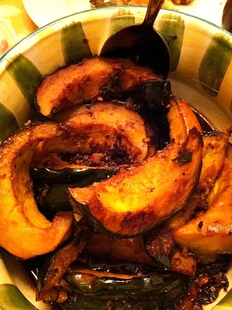 Snapdishの料理写真:Balsamic Glazed Acorn Squash|Toni Calabreseさん