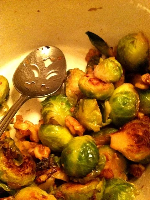 Brussels Sprouts and Walnuts|Toni Calabreseさん