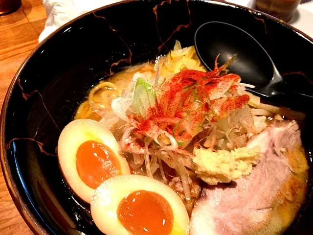 海老味噌味玉ラーメン|きむらゆりかさん