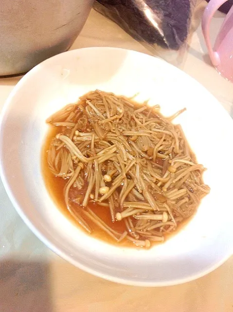 Snapdishの料理写真:Enoki mushroom|janeさん