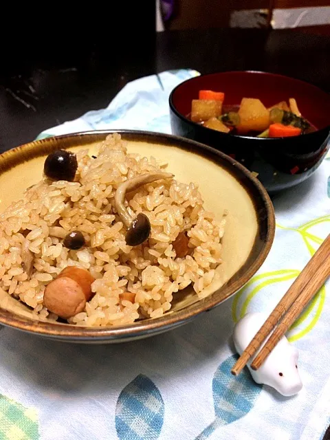 Snapdishの料理写真:炊き込みご飯と生姜味噌汁|山上大貴さん