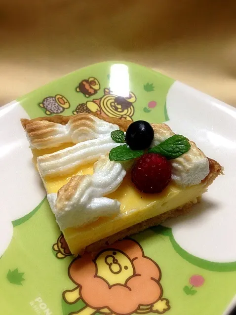 Snapdishの料理写真:Cut classic lemon tart|juti Pさん