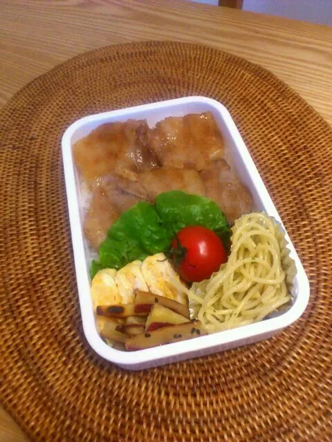 サッカー弁当豚丼！|あきさん