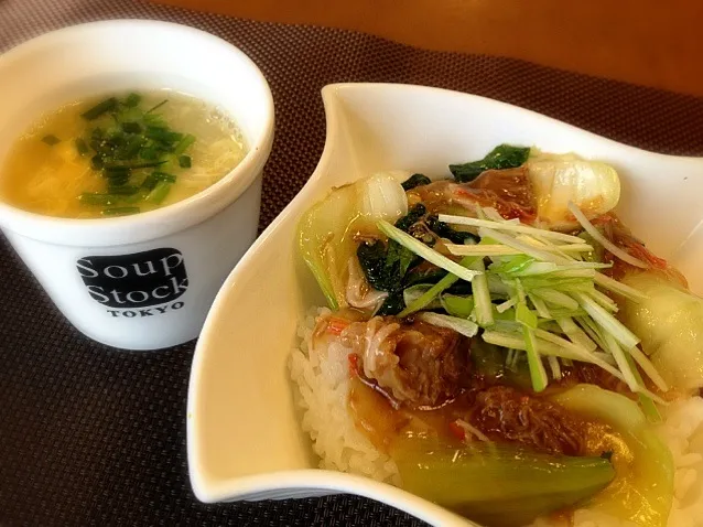 お昼ごはん  チャーシュー丼🎶|メイスイさん