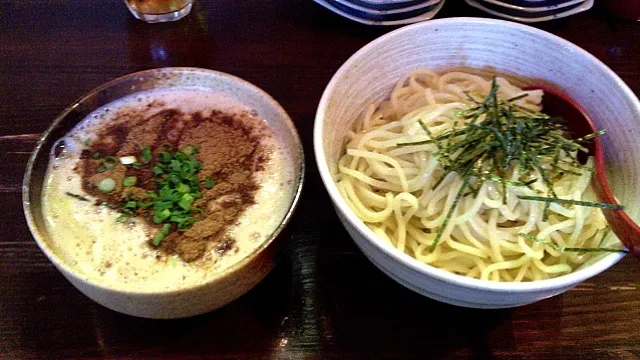 Snapdishの料理写真:豚骨魚介つけ麺@八頭龍|Ryo39さん