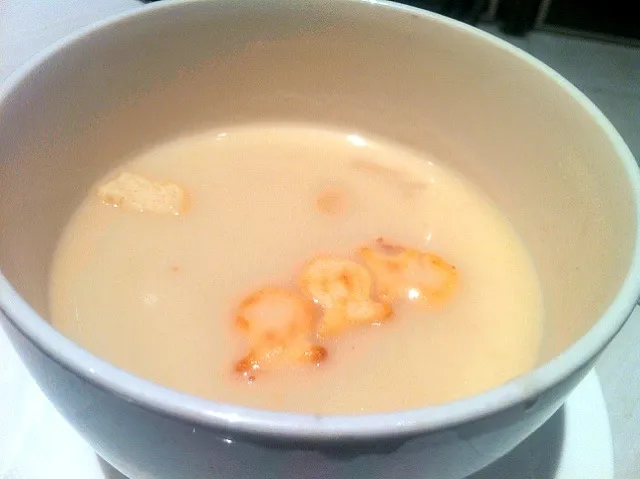 Snapdishの料理写真:Scallop & crabmeat chowder soup|skyblueさん