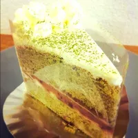 Snapdishの料理写真:Green Tea Cake|kittimawadeeさん