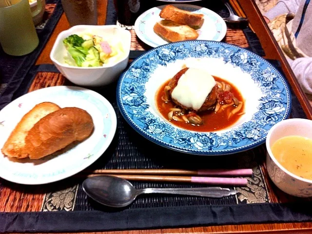 お祝い料理♡煮込みハンバーグ|カナエさん