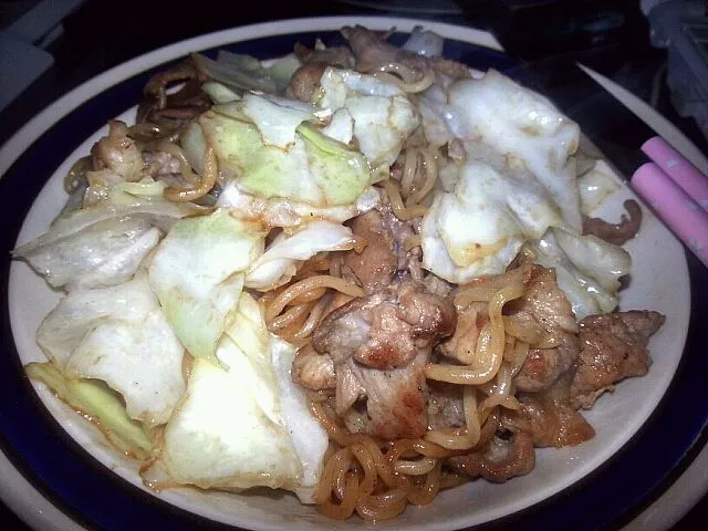 ｲﾝｽﾀﾝﾄﾗｰﾒﾝの麺で焼きそば|N・Kさん