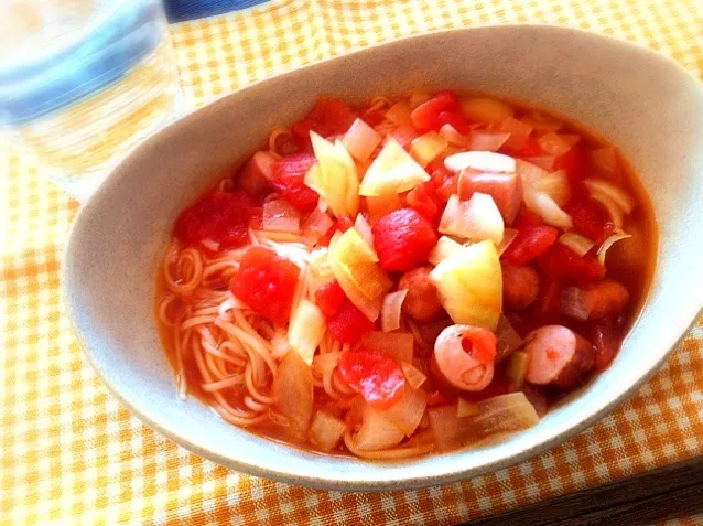 トマトスープ素麺|すずきけーすけさん