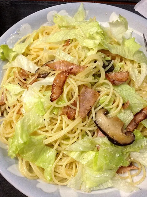 My Recipe" aglio e olio (bacon mushroom w/lettuce)|Emi Piaさん