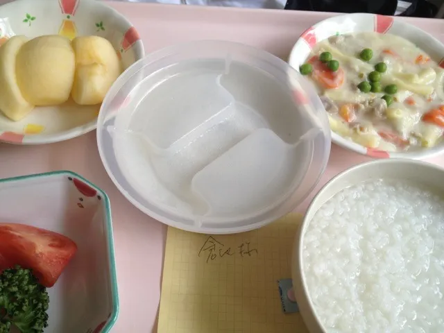 病院での朝食！|ユキティモさん